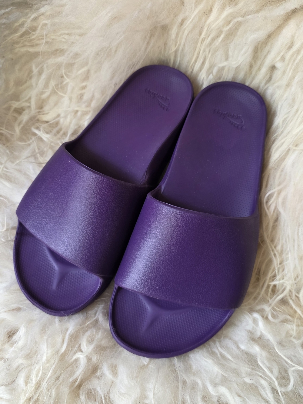 ARCHIES Plum Purple Slide Sandals - Women's 11 or Men's 10